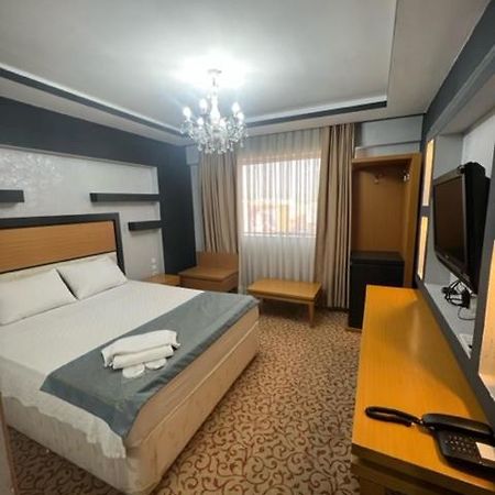 Uenaten Otel Gaziemir Luaran gambar