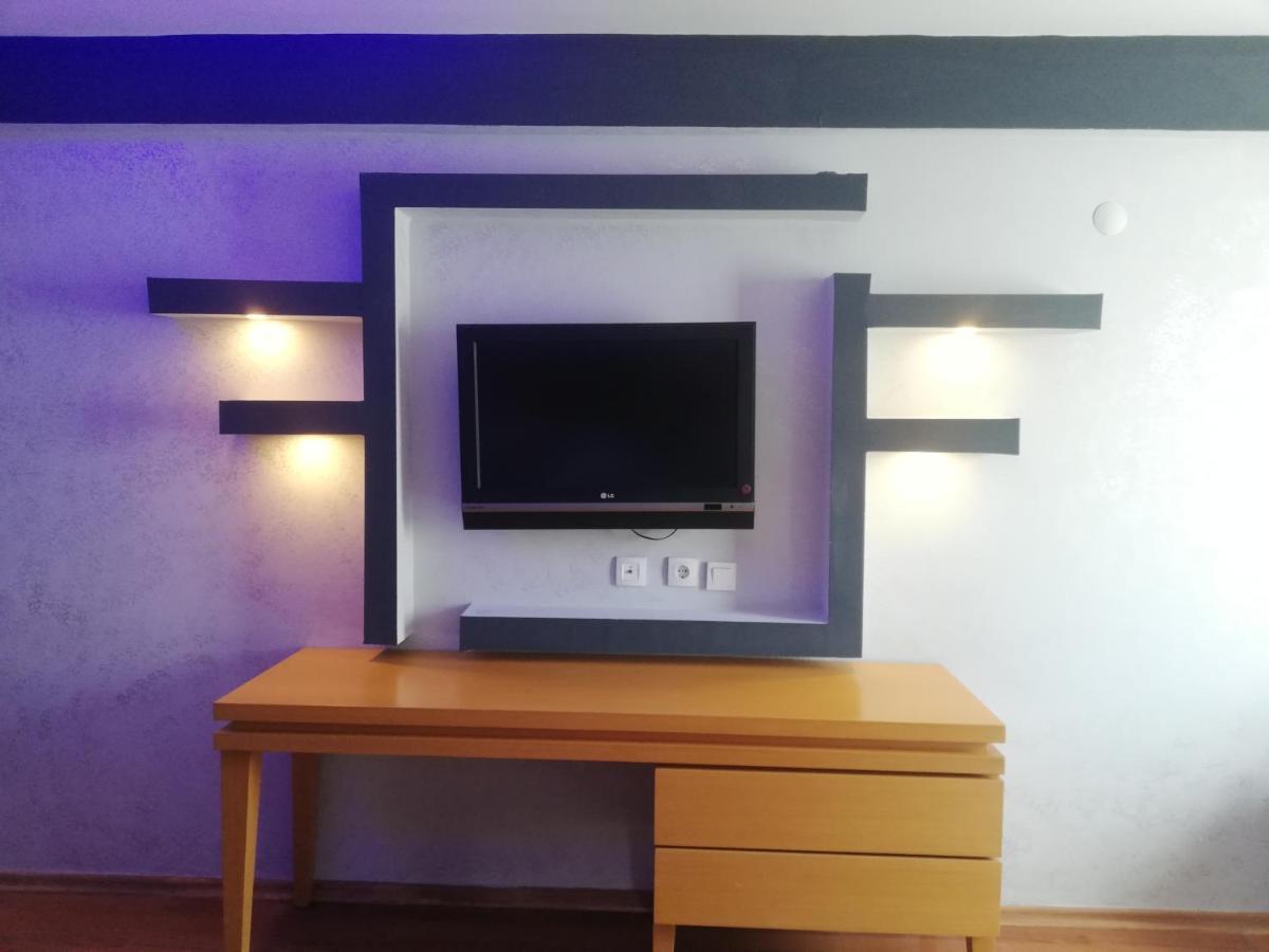 Uenaten Otel Gaziemir Luaran gambar