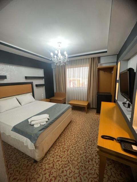 Uenaten Otel Gaziemir Luaran gambar