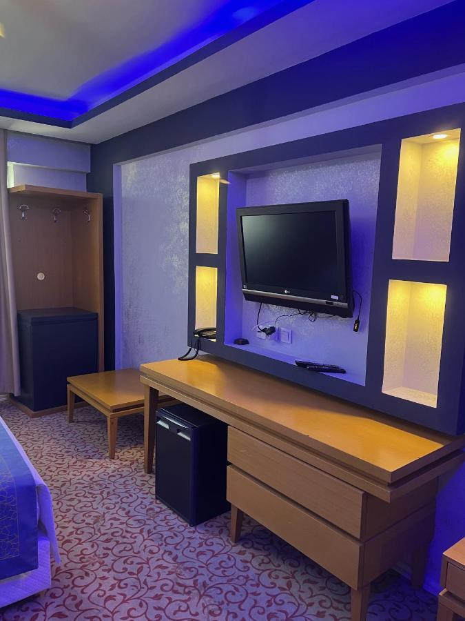 Uenaten Otel Gaziemir Luaran gambar