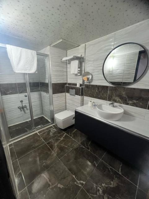 Uenaten Otel Gaziemir Luaran gambar